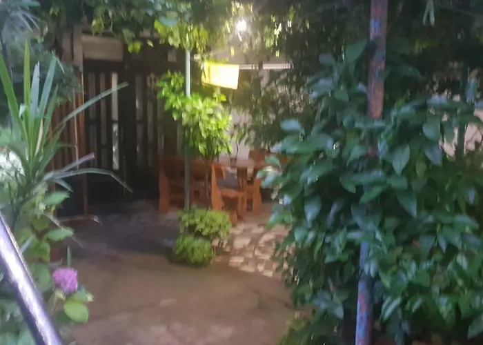 свети никола Casa de hóspedes Sinemoretz